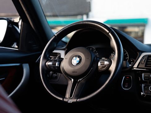 Used 2017 BMW 340i xDrive Sedan image 33