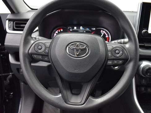 Used 2024 Toyota RAV4 XLE FWD image 8