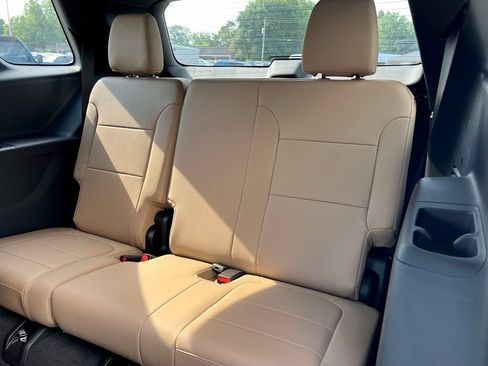 Used 2023 Chevrolet Traverse Premier w/ LPO, Floor Liner Package FWD image 9