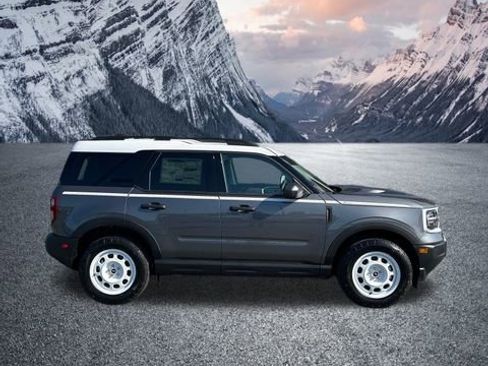 New 2025 Ford Bronco Sport Heritage AWD/4WD image 2