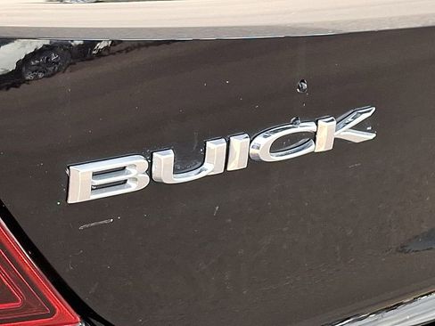 Used 2016 Buick Regal image 30