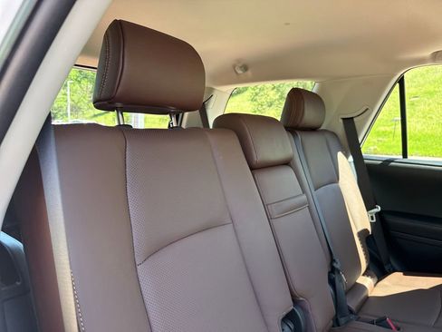 Used 2024 Toyota 4Runner Limited AWD/4WD image 26