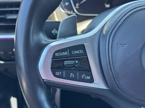 Used 2021 BMW 330i Sedan w/ M Sport Package RWD image 22