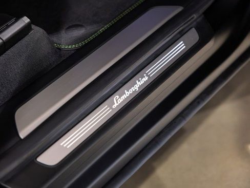 Used 2023 Lamborghini Urus S image 36