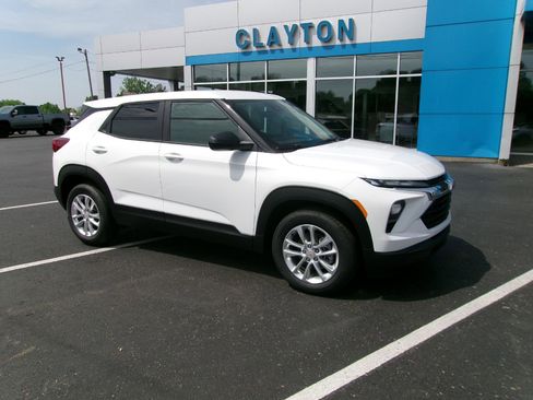 New 2026 Chevrolet TrailBlazer LS w/ LS Convenience Package FWD image 9