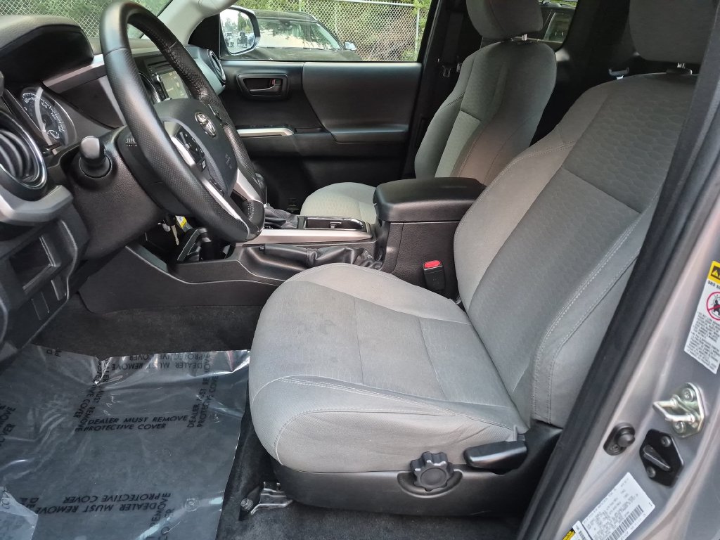 Used 2016 Toyota Tacoma SR5 w/ Towing Package AWD/4WD image 14