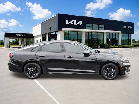 New 2026 Kia K5 LXS FWD image 6