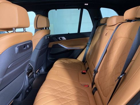 New 2026 BMW X5 xDrive50e w/ Executive Package image 19