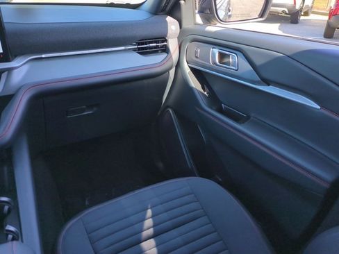 New 2026 Ford Explorer ST-Line w/ ST-Line Street Pack image 17