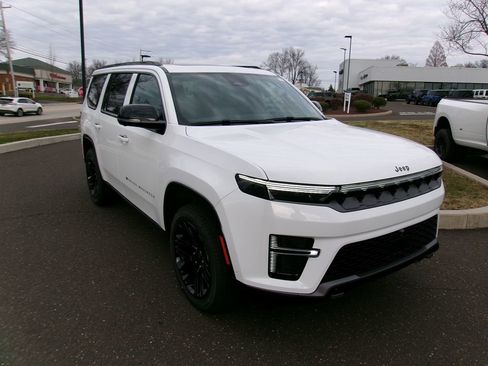 New 2026 Jeep Grand Wagoneer Limited image 2