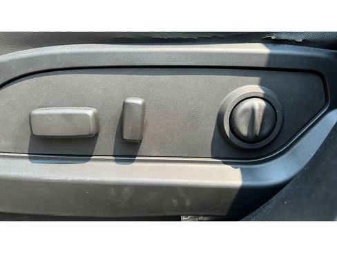 Used 2015 Chevrolet Traverse LT AWD/4WD image 25