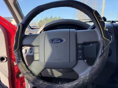 Used 2006 Ford F150 XLT image 7