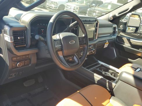 Certified 2023 Ford F250 Platinum image 21