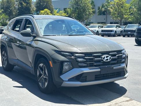 Used 2025 Hyundai Tucson SEL FWD image 3