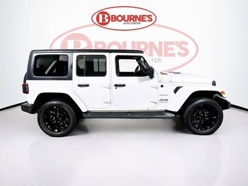 Used 2023 Jeep Wrangler Unlimited Sahara w/ Cold Weather Group image 11