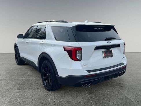 Used 2020 Ford Explorer ST w/ ST Street Pack image 4