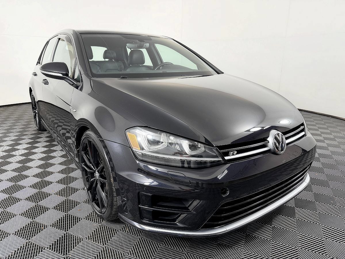 Used 2017 Volkswagen Golf 4-Door AWD/4WD image 5