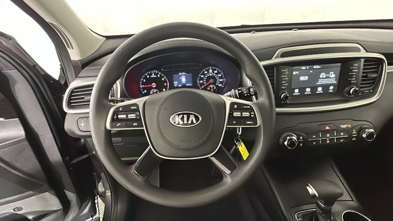 Used 2020 Kia Sorento AWD V6 image 18