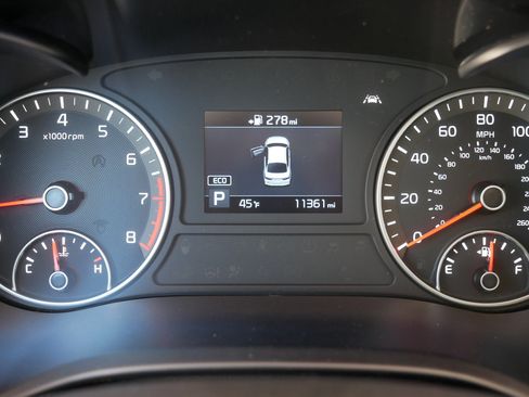 Certified 2019 Kia Optima S image 21