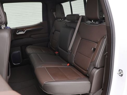 Used 2022 GMC Sierra 1500 Denali w/ Denali Reserve Package image 17