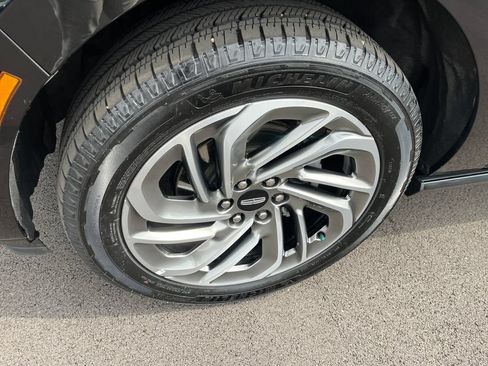Used 2025 Lincoln Navigator L Reserve AWD/4WD image 9
