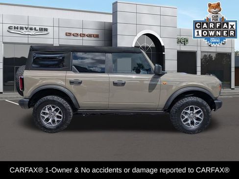 Used 2025 Ford Bronco Badlands AWD/4WD image 2