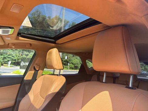 Used 2024 Lexus NX 350 AWD image 12