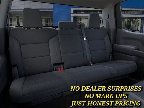 New 2026 Chevrolet Silverado 1500 Custom Trail Boss w/ LPO, Dark Essentials Package image 17