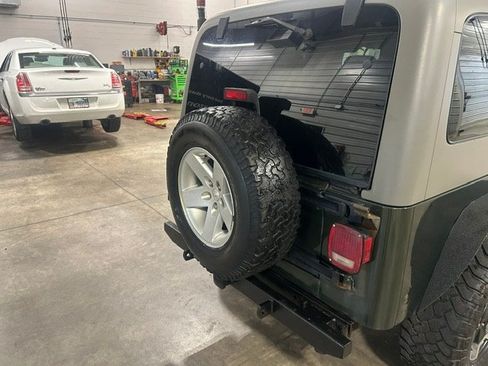 Used 2006 Jeep Wrangler Unlimited Rubicon AWD/4WD image 19