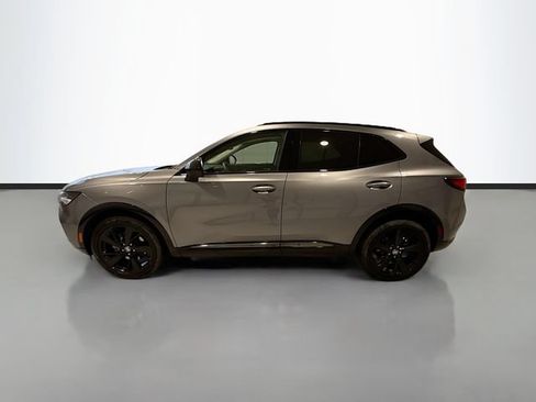 Used 2022 Buick Envision Essence w/ Technology Package I FWD image 4