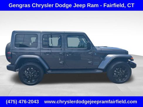 Certified 2025 Jeep Wrangler Unlimited Sahara AWD/4WD image 8