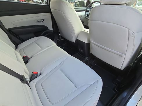 Certified 2026 Hyundai Tucson SE FWD image 11