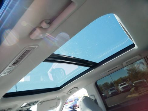 Certified 2025 Toyota Grand Highlander AWD image 15