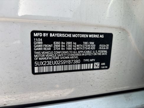 Used 2025 BMW X5 xDrive40i w/ M Sport Package AWD/4WD image 37