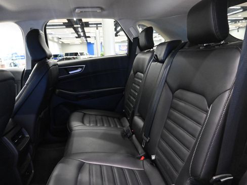 Certified 2024 Ford Edge SEL image 11