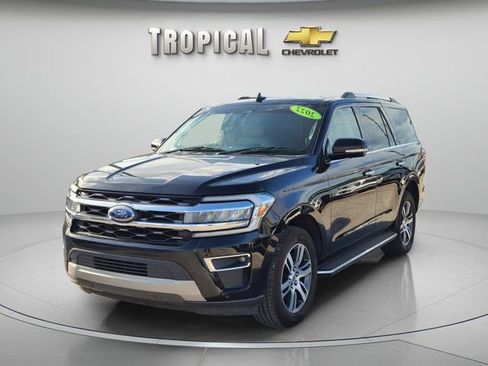 Used 2022 Ford Expedition Limited RWD image 12