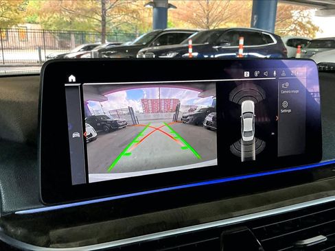 Used 2022 BMW 540i w/ Executive Package image 26