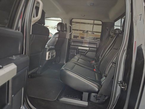 Used 2018 Ford F250 Lariat w/ Lariat Value Package AWD/4WD image 10