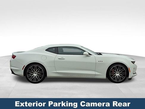 Used 2023 Chevrolet Camaro LT w/ Technology Package image 9