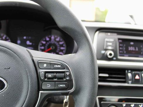 Used 2017 Kia Optima LX w/ Convenience Package FWD image 19