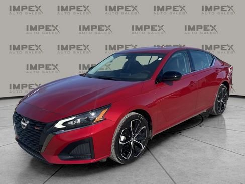 Used 2025 Nissan Altima 2.5 SR image 1