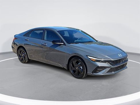 New 2026 Hyundai Elantra Sport image 3