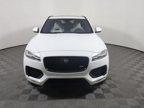 Used 2019 Jaguar F-PACE S AWD/4WD image 8