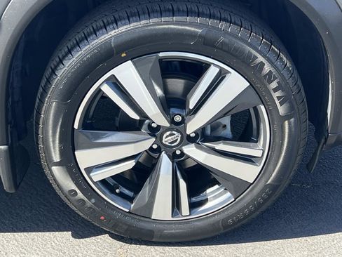 Used 2021 Nissan Rogue SL image 29