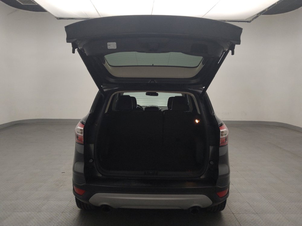Used 2018 Ford Escape Titanium w/ Ford Safe & Smart Package FWD image 29