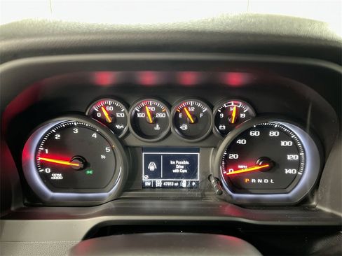 Used 2022 Chevrolet Silverado 2500 Custom w/ Custom Value Package image 11