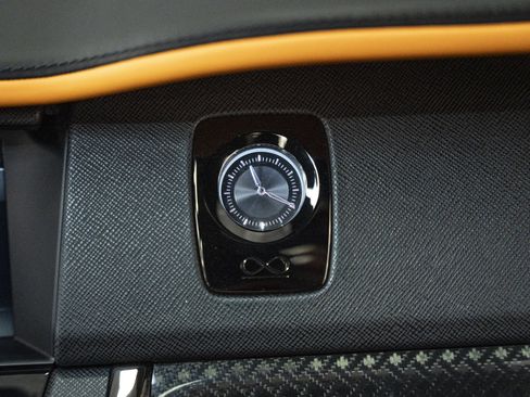 Used 2023 Rolls-Royce Cullinan Black Badge w/ Leather Finishing Pack image 42