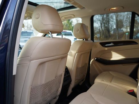 Used 2017 Mercedes-Benz GLE 350 4MATIC image 46