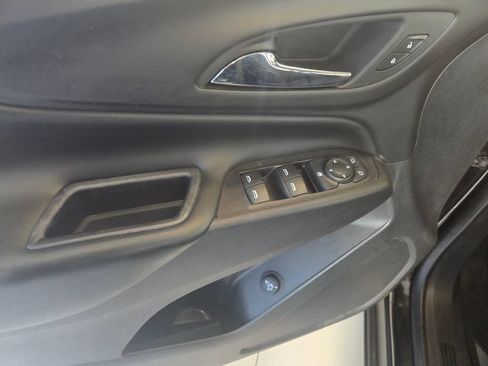 Used 2020 Chevrolet Equinox LT w/ Driver Convenience Package FWD image 14