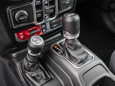 New 2026 Jeep Wrangler Unlimited Rubicon image 19